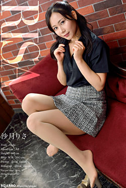 沙月りさ(さつきりさ) 黒ポロミニスカ+ビキニ水着